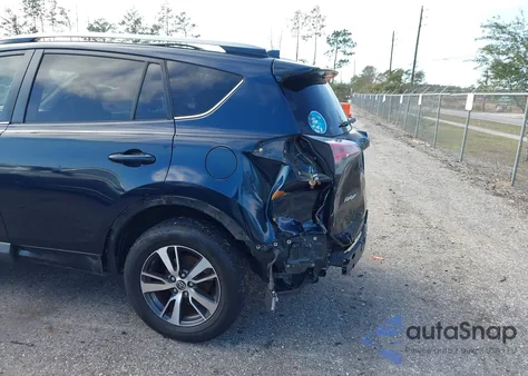 2017 Toyota Rav4 Xle from USA, damaged, VIN JTMWFREV0HJ102289